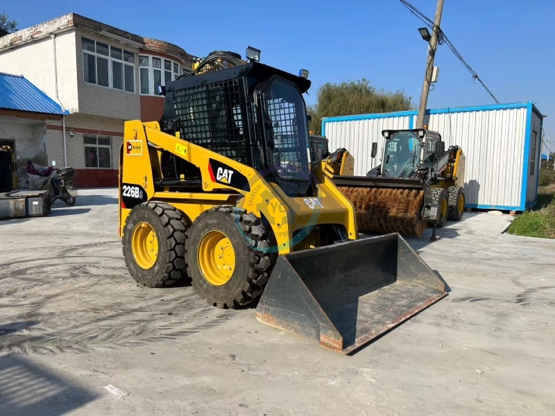 Used Caterpillar 226B Skid Steer Loader for Sale