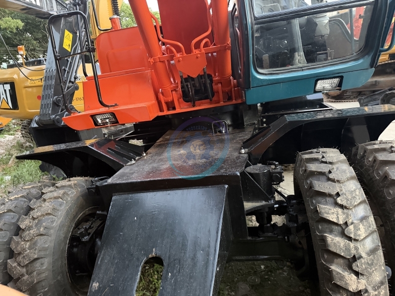 Used Hitachi EX100WD Excavator for Sale