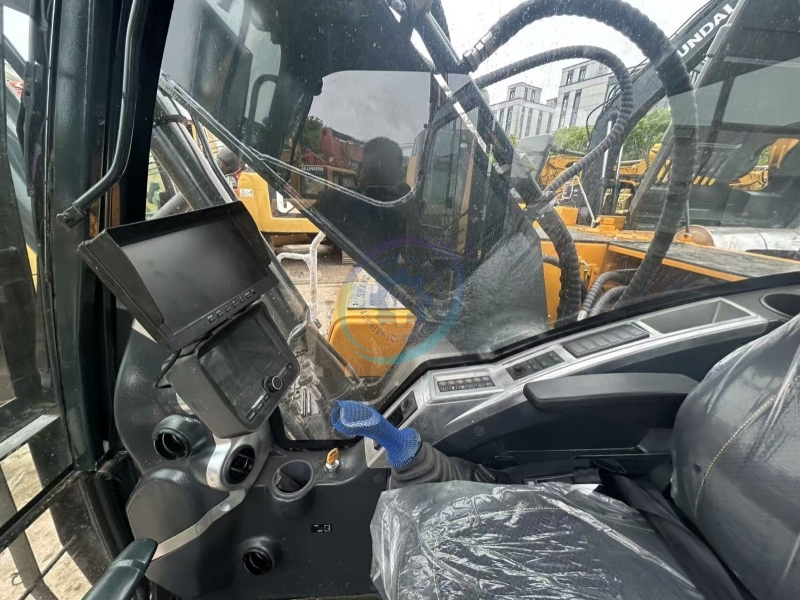 Used Hyundai 305LC-9T Excavator for Sale