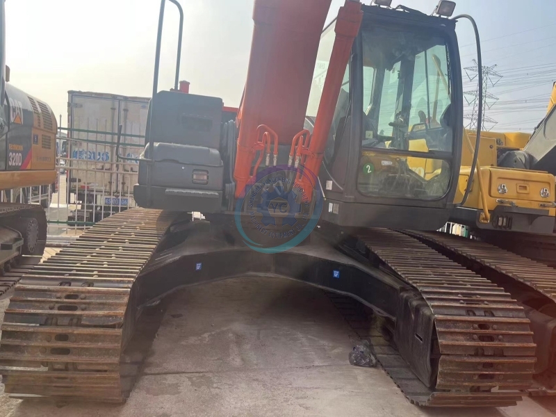 Used Hitachi ZX240 Excavator for Sale