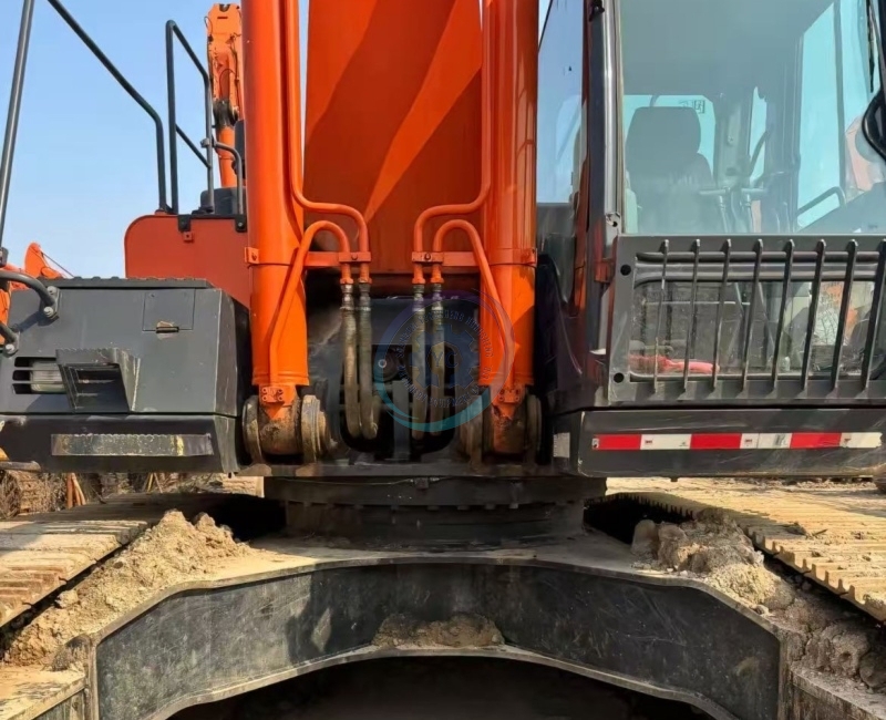 Used Hitachi ZX490 Excavator for Sale