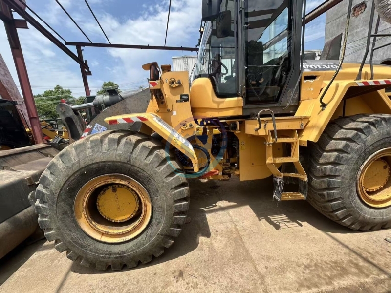 Used Volvo L120G Wheel Loader for Sale