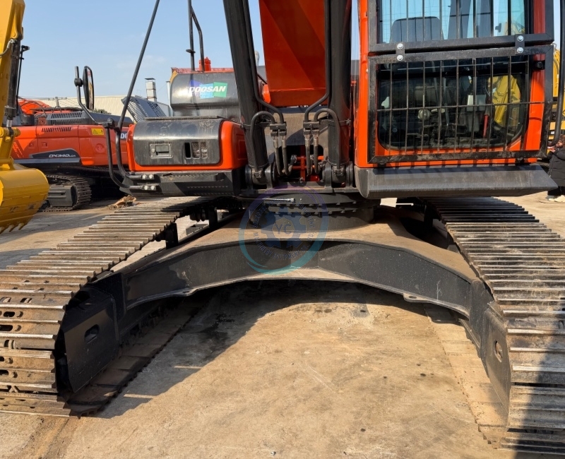 Used Doosan DX340 Excavator for Sale