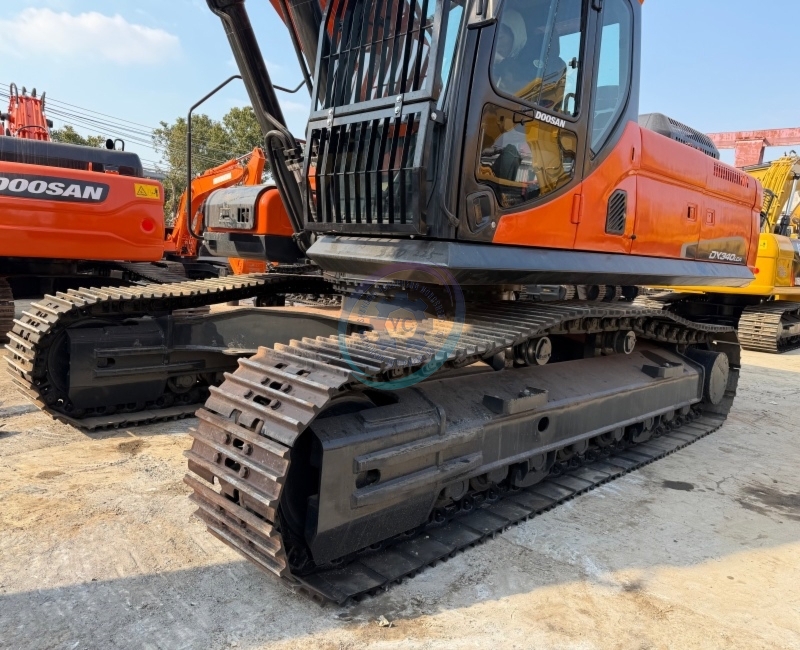 Used Doosan DX340 Excavator for Sale