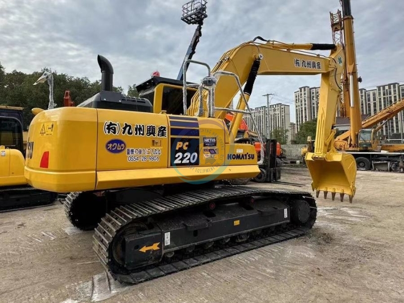 22Ton Used Crawler Excavator Komatsu PC220-8 Secondhand Construction Machinery