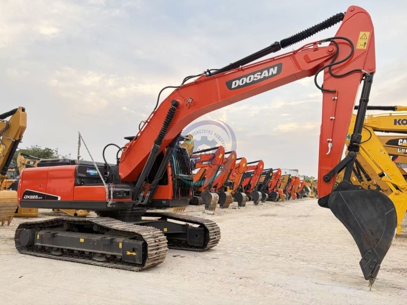 Used Doosan 225 Excavator for Sale