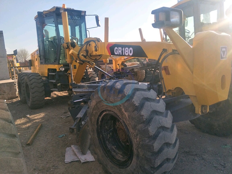 Hot Selling Used XCMG GR180 High-Performance Motor Grader