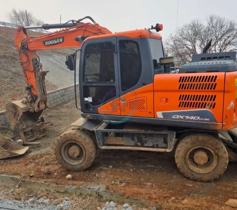 Used Doosan 140 Excavator for Sale