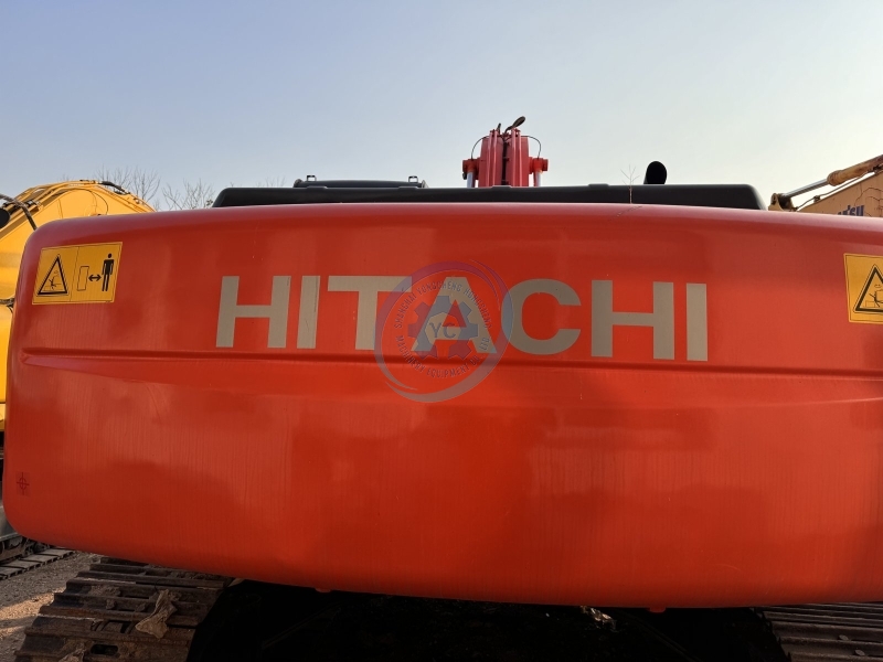 Used Hitachi 240 Excavator for Sale