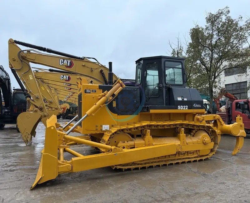بلدوزر Shantui SD22 مستعمل للبيع