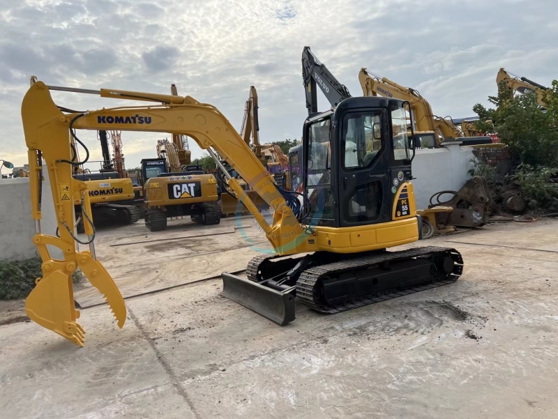 Used KOMATSU PC55MR Excavator 5 Ton Mini Crawler for Household Garden Digger Second-Hand Engine Motor Gear Available