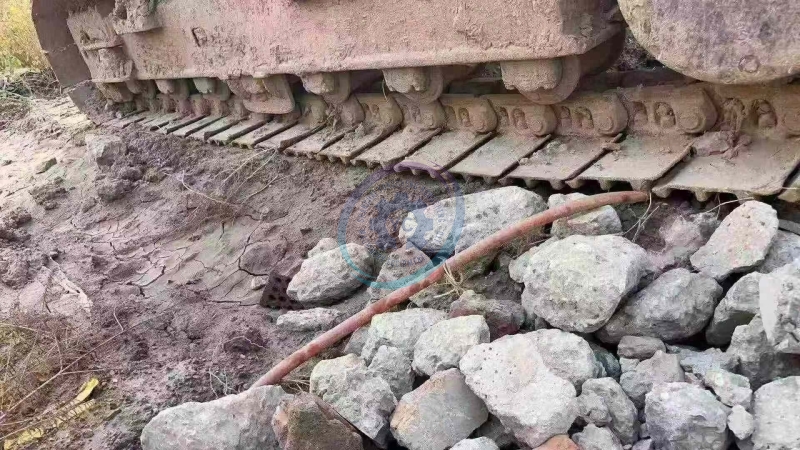 Used Kato 820 Excavator for Sale