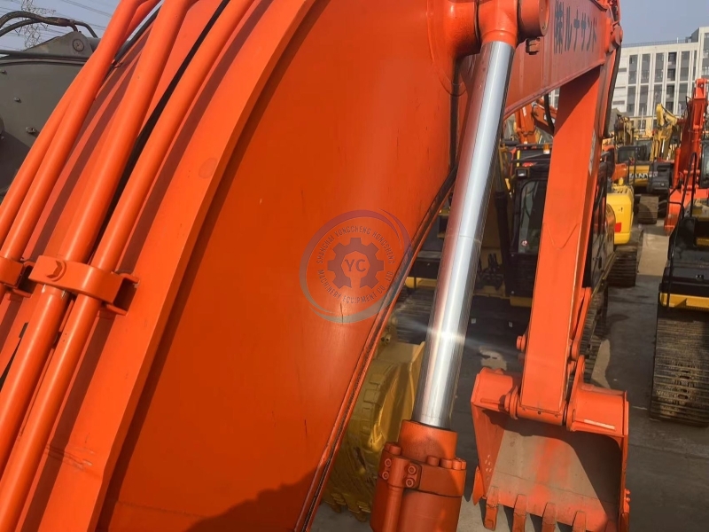 Used Hitachi ZX240 Excavator for Sale