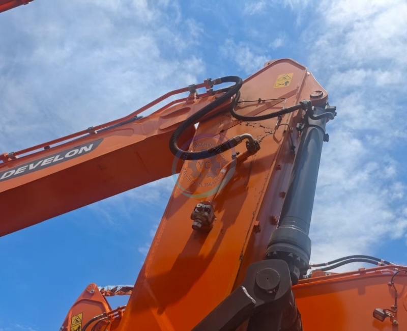 Used Doosan DX400LC Excavator for Sale
