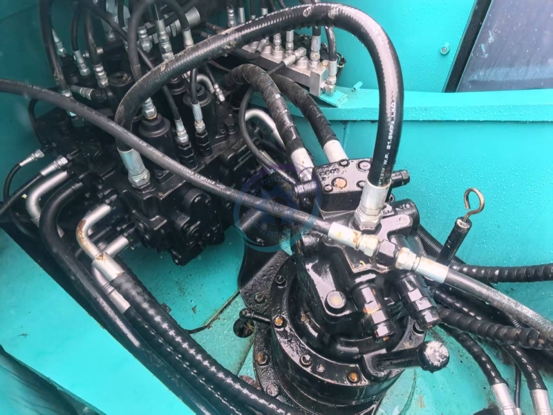 Used Kobelco SK210 Excavator for Sale