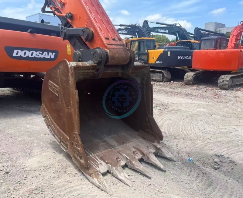 Used Doosan DX520 Excavator for Sale