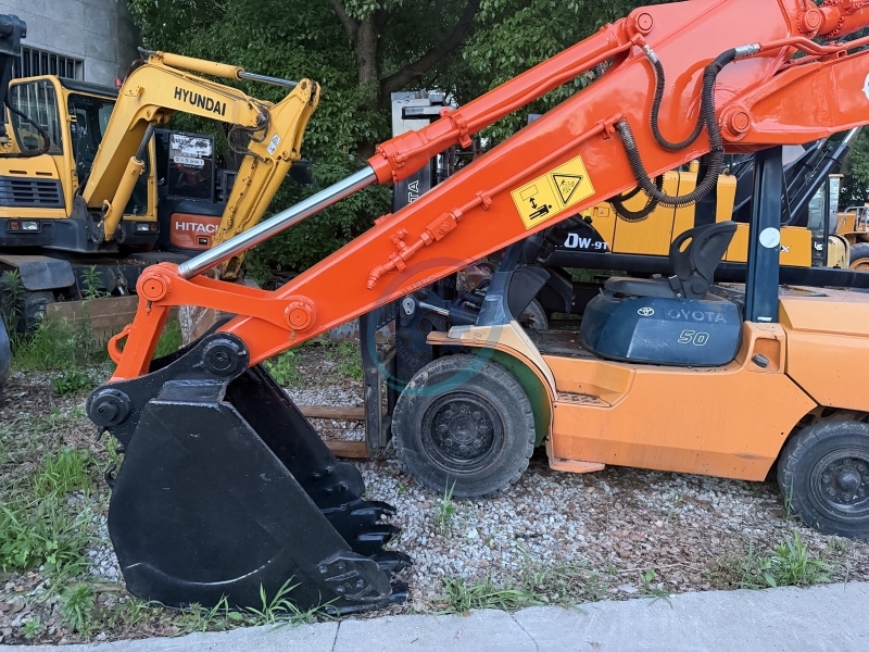 Used Hitachi EX100WD Excavator for Sale