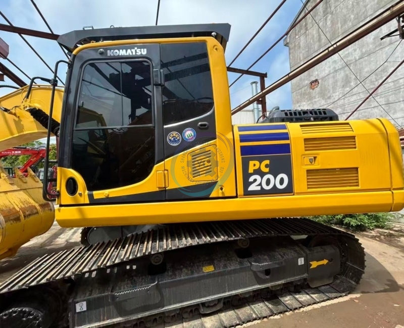 Used Komatsu PC200 Excavator for Sale