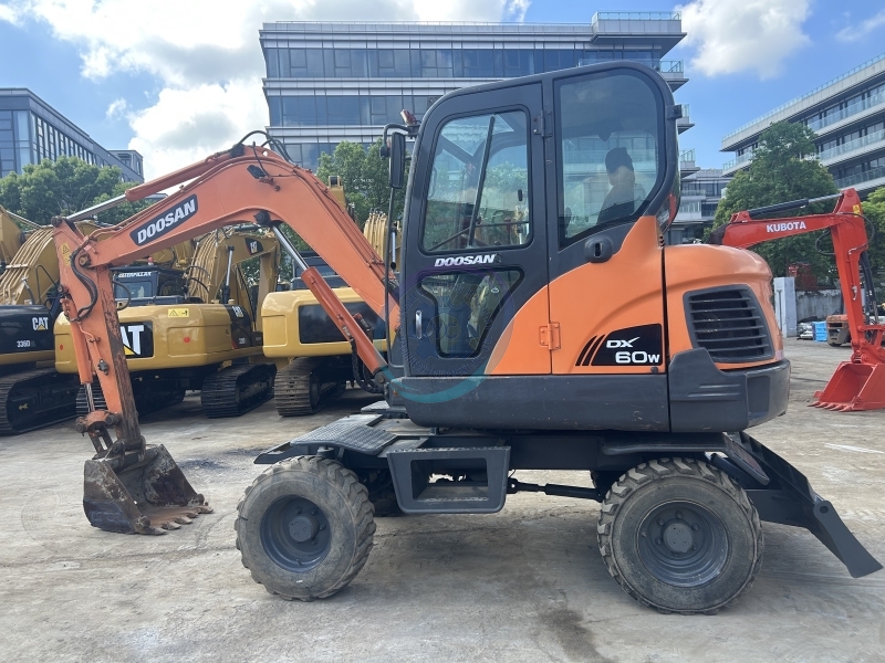 Used Doosan DX60W Mini Excavator for Sale