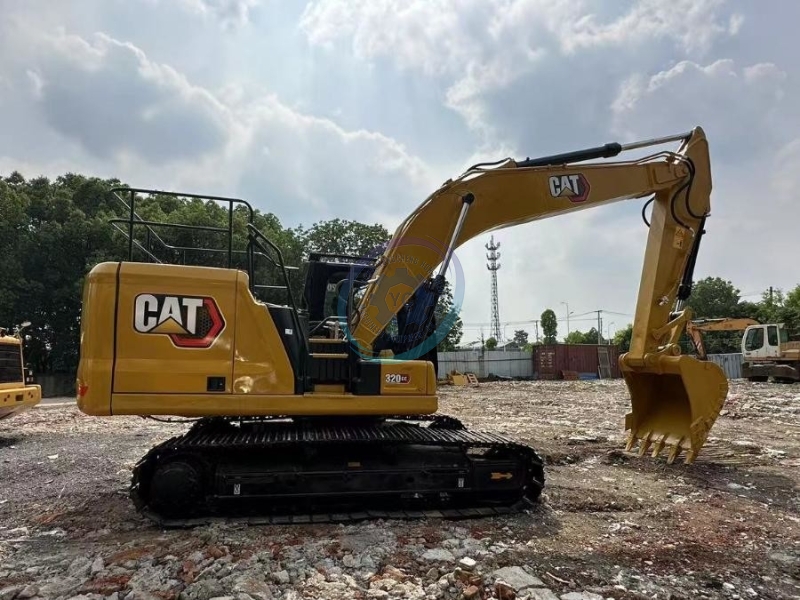 Hydraulic Caterpillar 320GC Used Large Excavators Trackhoes 110KW