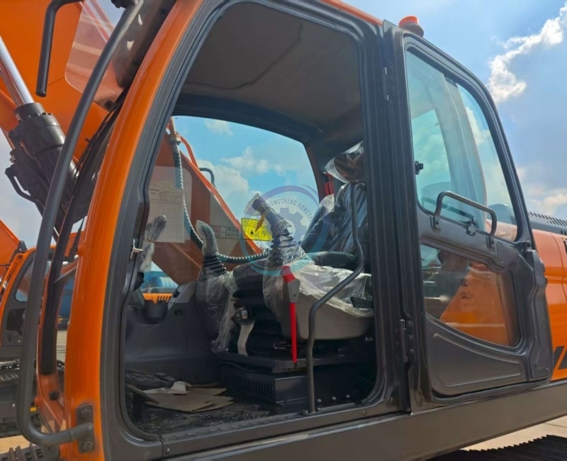 Used Doosan DX225NLCA Excavator for Sale