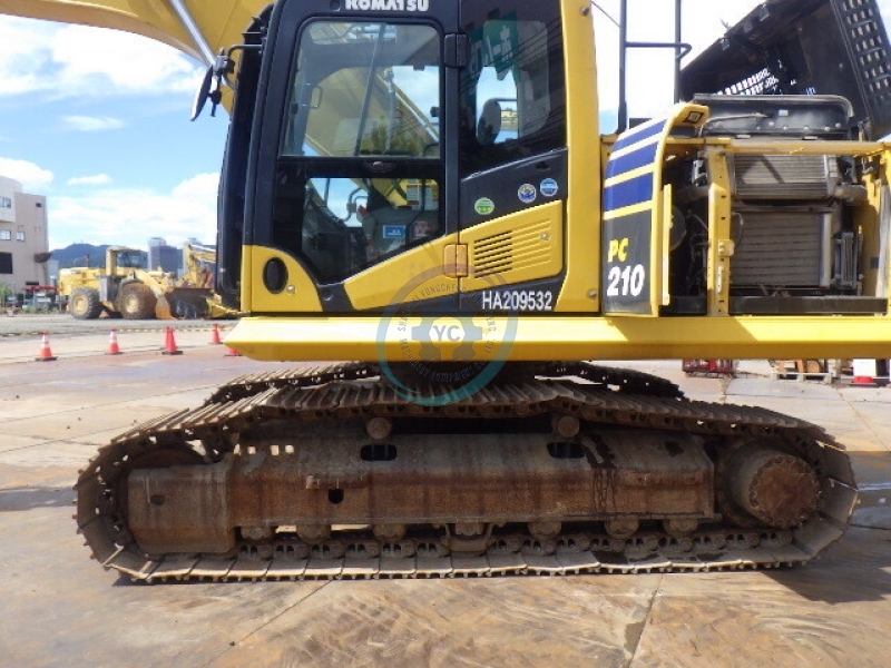 Japan Imported Original Digger Used PC210-11 Komatsu Excavator For Sale