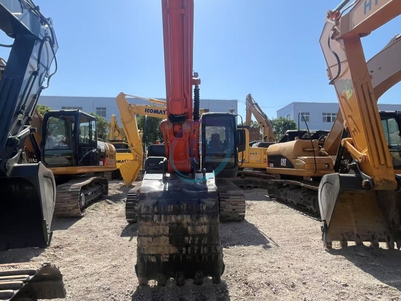Used Hitachi 200 Excavator for Sale