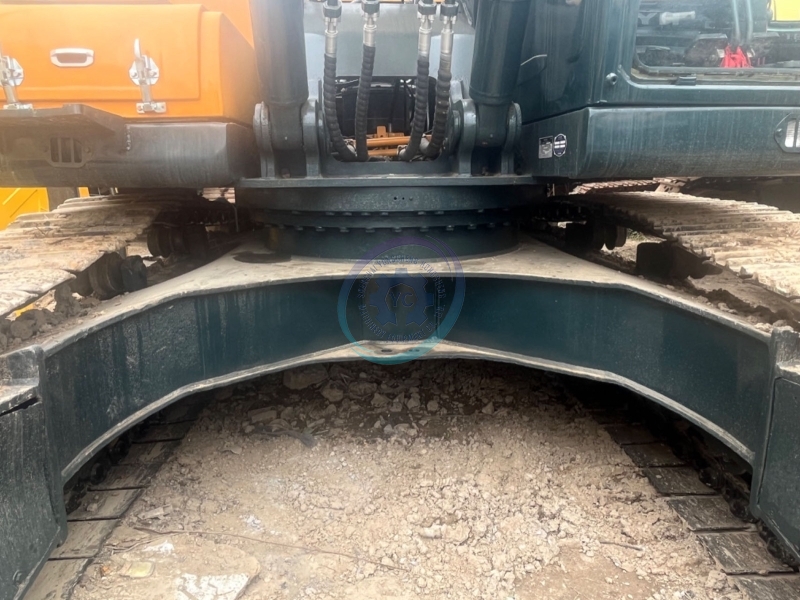 Used Hyundai 305LC-9T Excavator for Sale