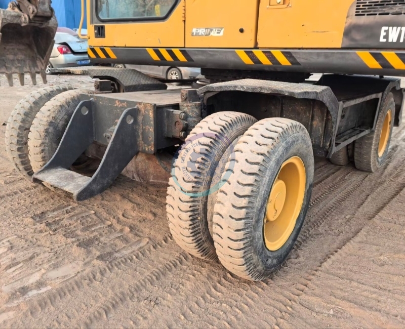 Used Volvo EW145B Excavator for Sale