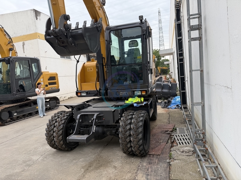 Used XCMG XE85WG Excavator for Sale