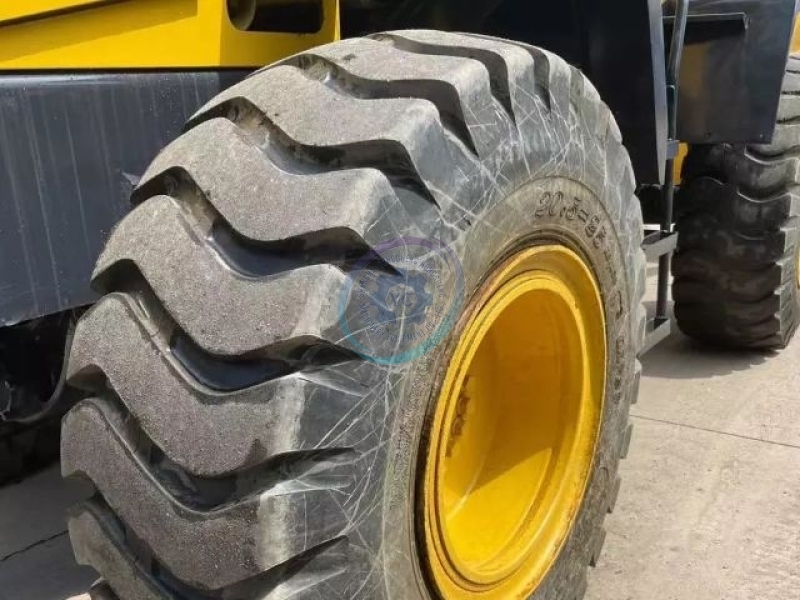 Komatsu WA320 Used Front Loader Wheel Loaders Construction Machinery 4000KG