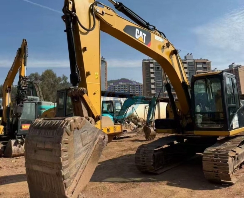 Used Caterpillar 318D2 Excavator for Sale