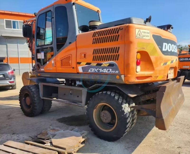 Used Doosan 140 Excavator for Sale