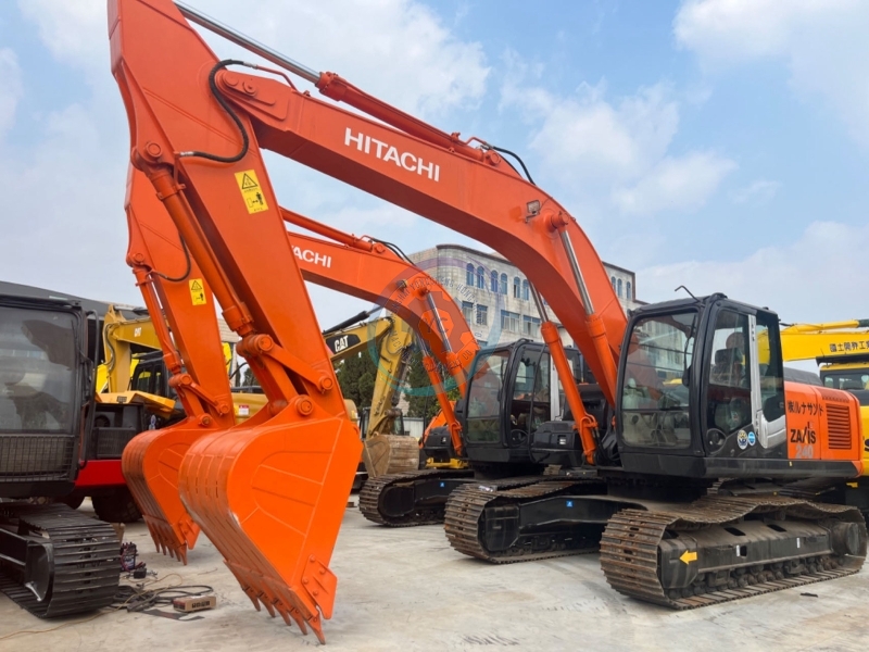 Used Hitachi ZX240 Excavator for Sale