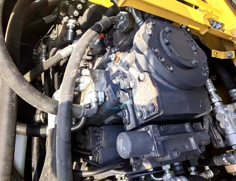 Efficient 65ton Excavator Used Komastu PC650 Heavy Construction Equipment for Sale