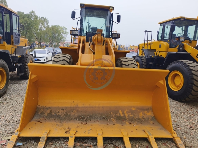 HIGH QUALITY and CHEAP PRICE  Used LiuGong 856 Wheel Loader for sale