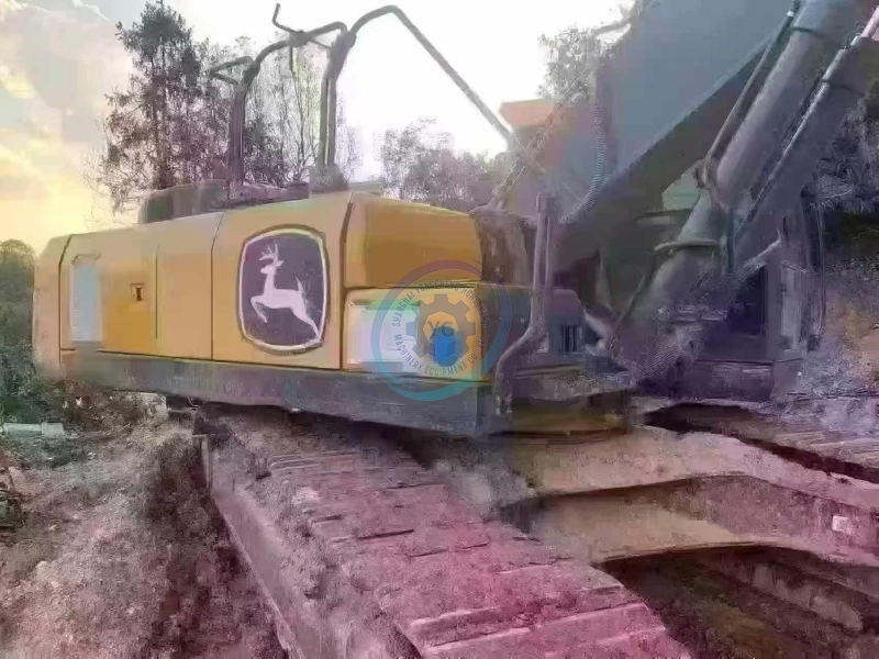 Used John Deere 360 Excavator for Sale