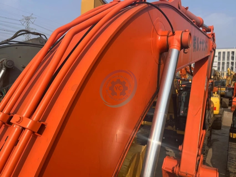 Used Hitachi ZX240 Excavator for Sale