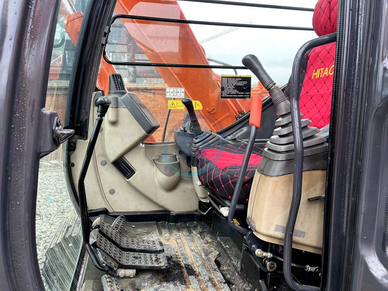 Little Working Hours Used Hitachi Zx70 Excavator Japan Original Used Mini Hitachi Zx70 Excavator
