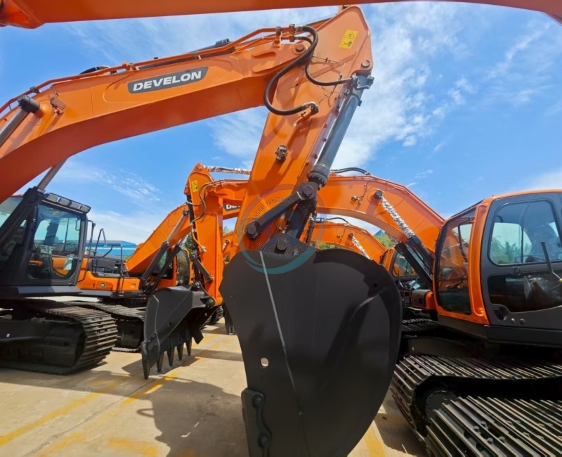 Used Doosan DX400LC Excavator for Sale