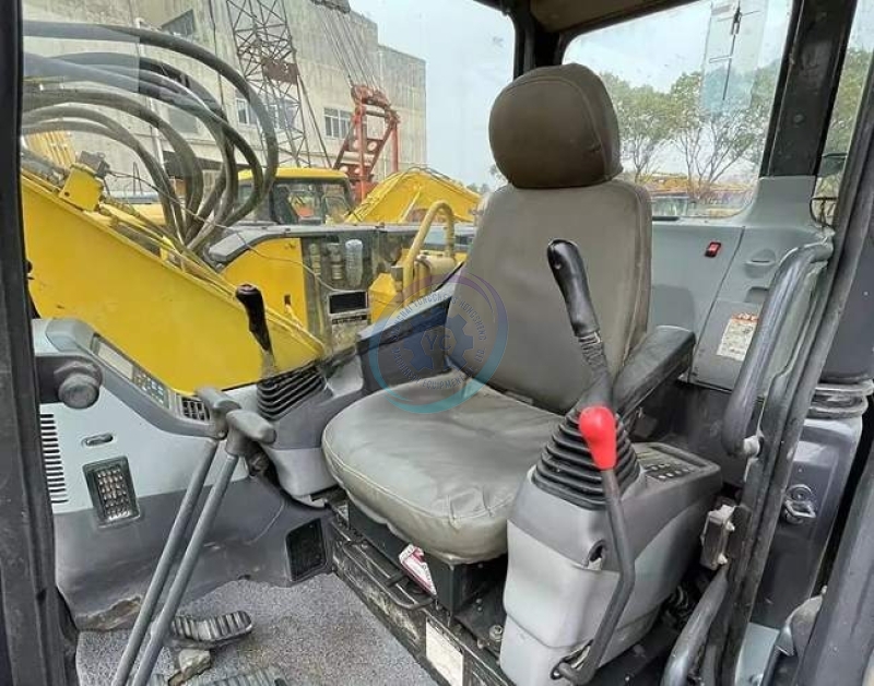 Japan Used Large Excavators Secondhand Komatsu PC138US Crawler