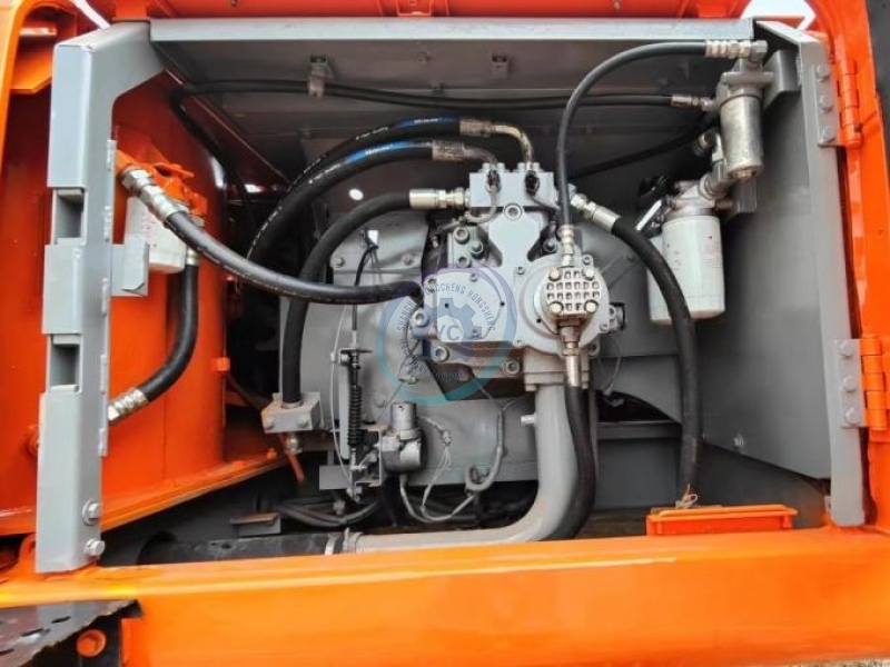 Large Scale Repossessed Hitachi Zx450 Equipment Trader Excavator 45Ton Isuzu Engine