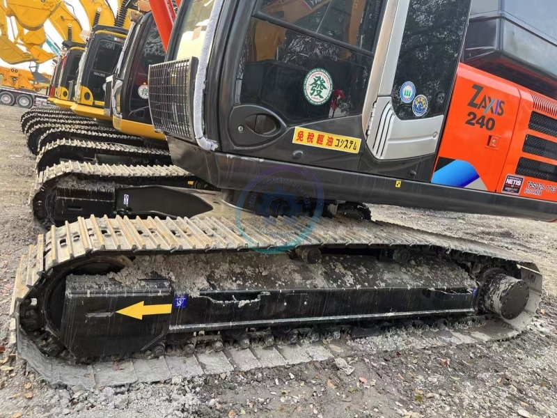 Used Hitachi 240 Excavator for Sale