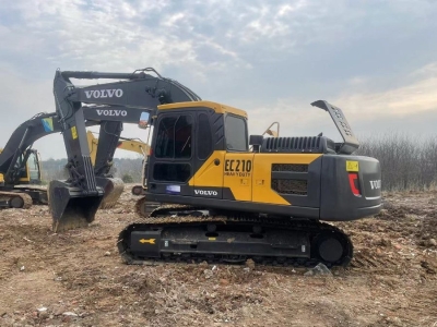 Tracked Used Volvo Excavator EC210 20Ton Earth Removal Equipment