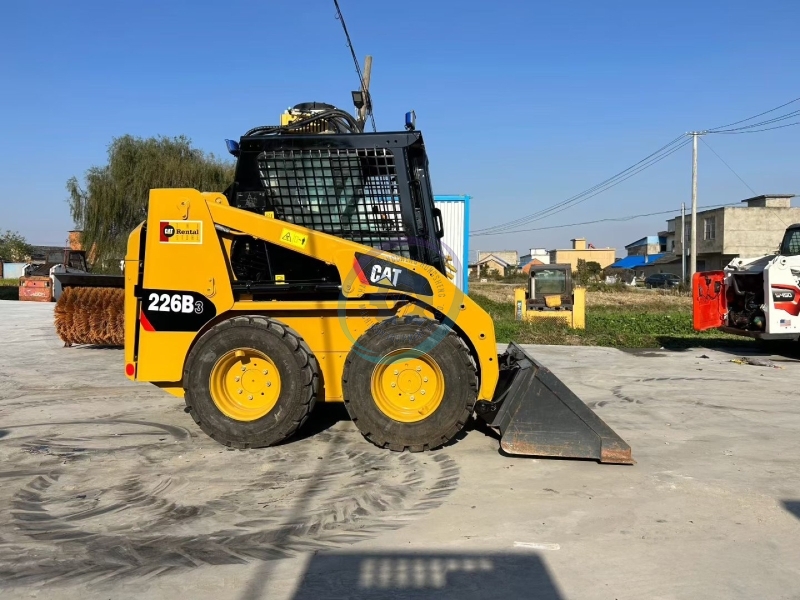 Used Caterpillar 226B Skid Steer Loader for Sale