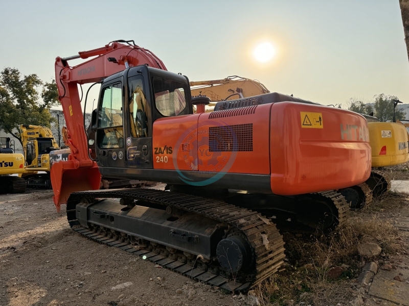 Used Hitachi 240 Excavator for Sale