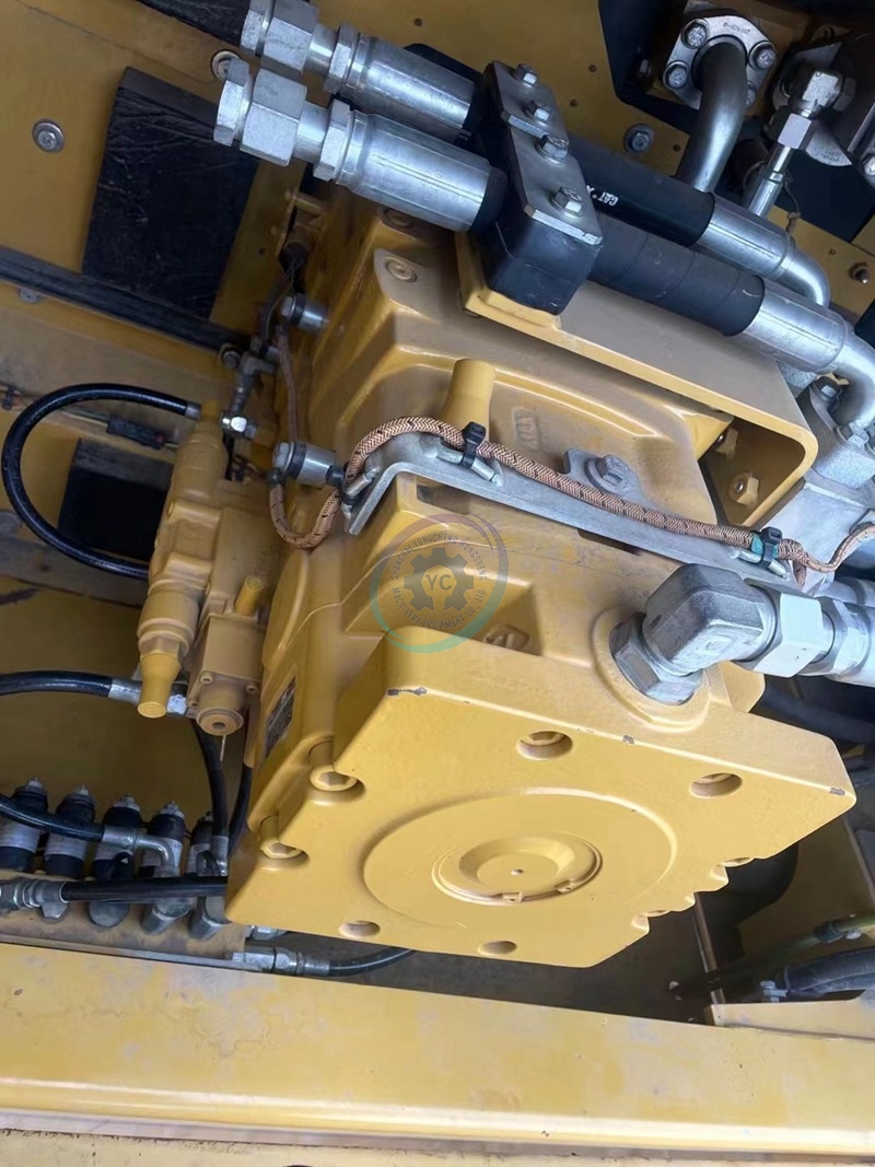 Used Heavy Caterpillar Construction Mining Rock Machinery 390F Digger Excavator