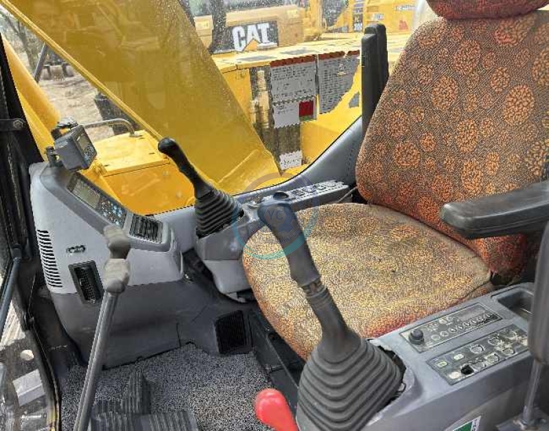 Japanese Used Komatsu Excavator PC128US Repossessed Mini Crawler