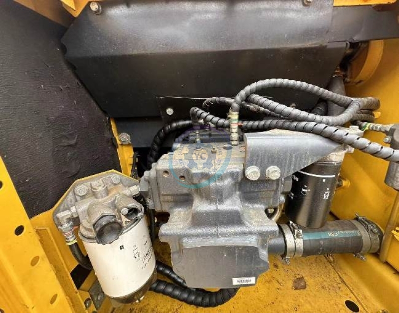 Midi Used Komatsu Excavator PC240-8 Urban Construction Machinery