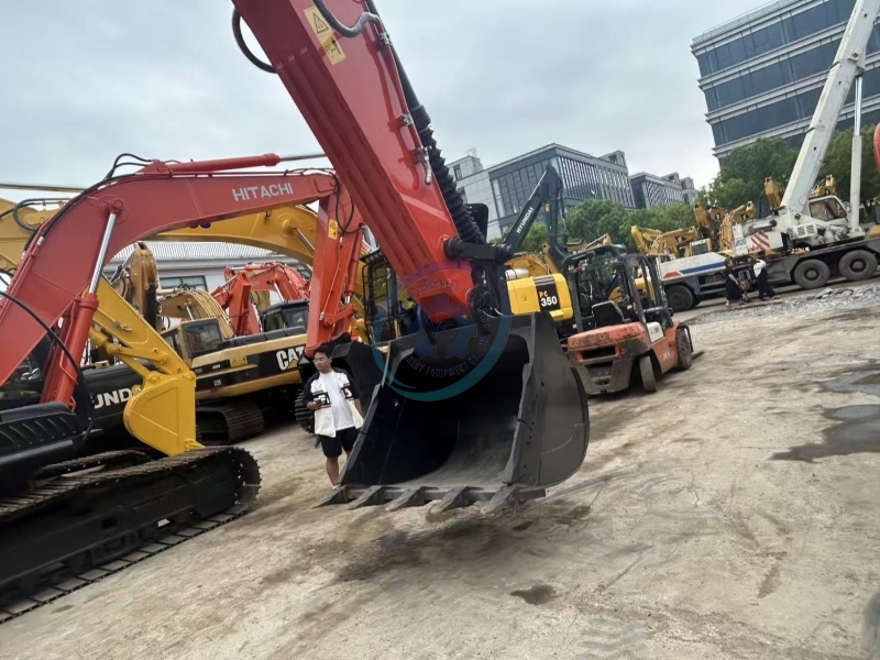 Used Doosan 360LCA Excavator for Sale